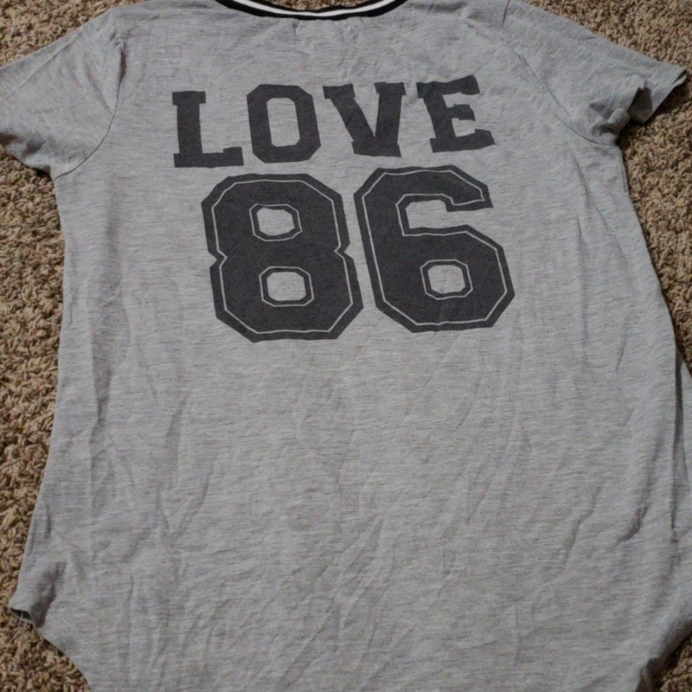 Shirt bundle! - Picture 8 of 8